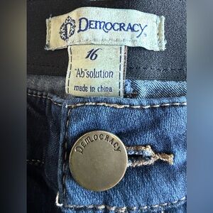 Democracy Blue Women's Straight Leg Jeans